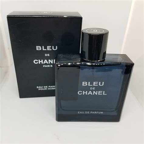 chanel bleu paris.